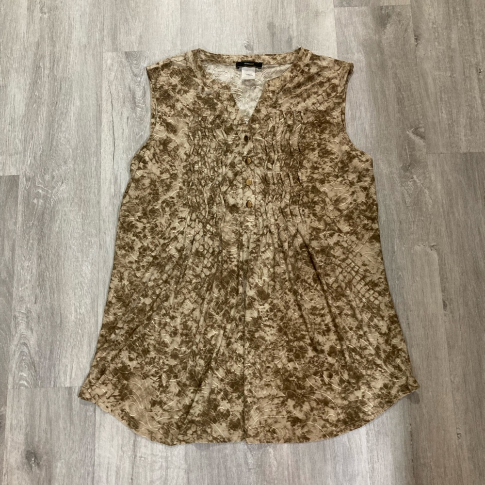 Vera Rose Sleeveless Blouse